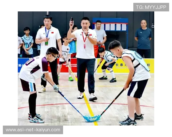 冰球俱乐部推动少儿冰球普及项目与学校联动，儿童冰球俱乐部